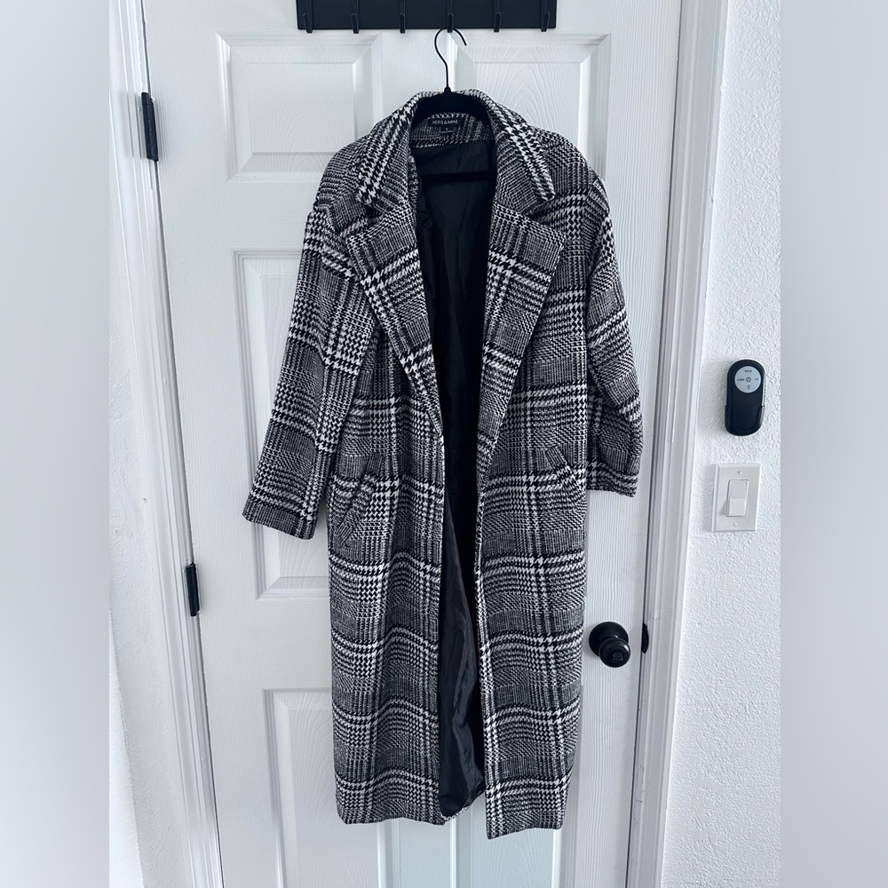 Women’s plaid coat
